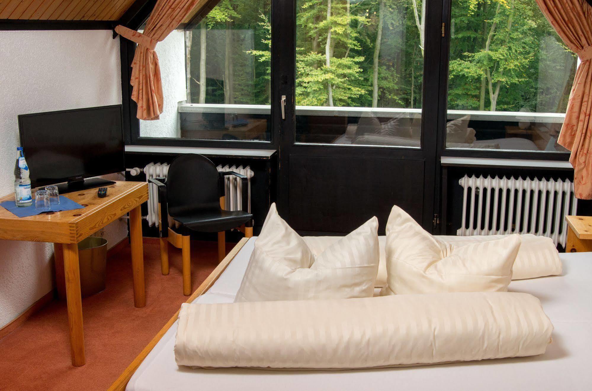 Landhotel Westerwald Ehlscheid Exteriör bild