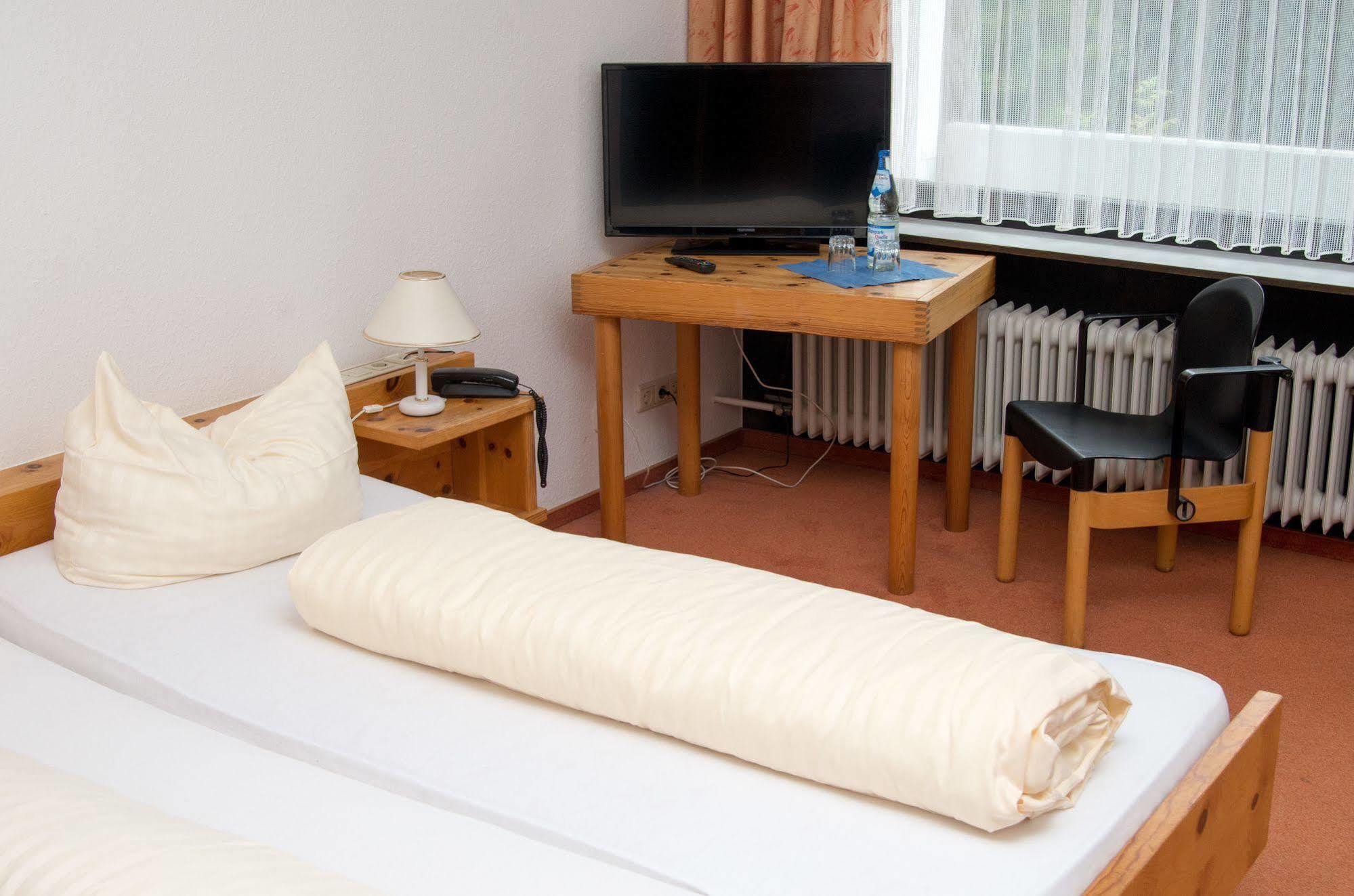 Landhotel Westerwald Ehlscheid Exteriör bild