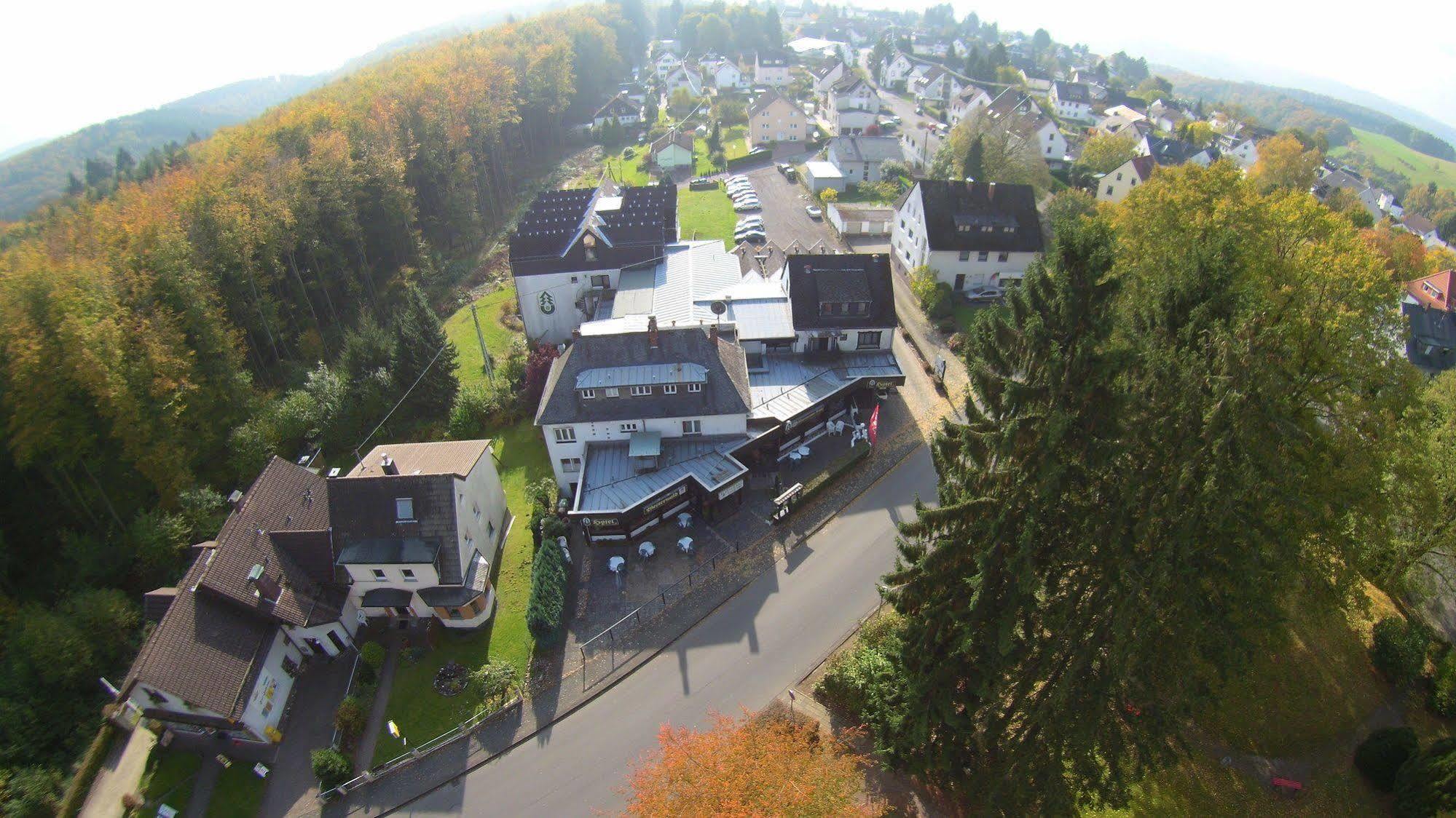 Landhotel Westerwald Ehlscheid Exteriör bild